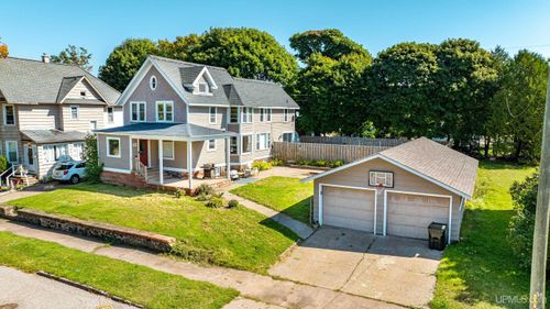 220 Iroquois Street, Laurium, MI, 49913 | Card Image