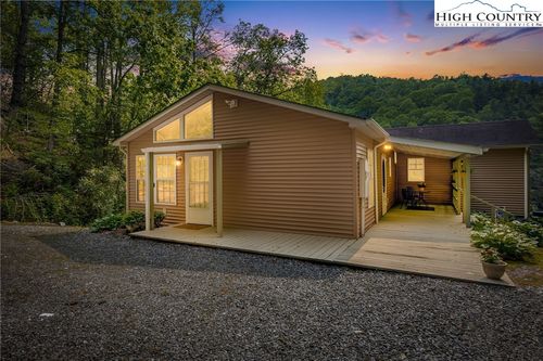 2763 Crabtree Rd, Spruce Pine, NC, 28777-0817 | Card Image