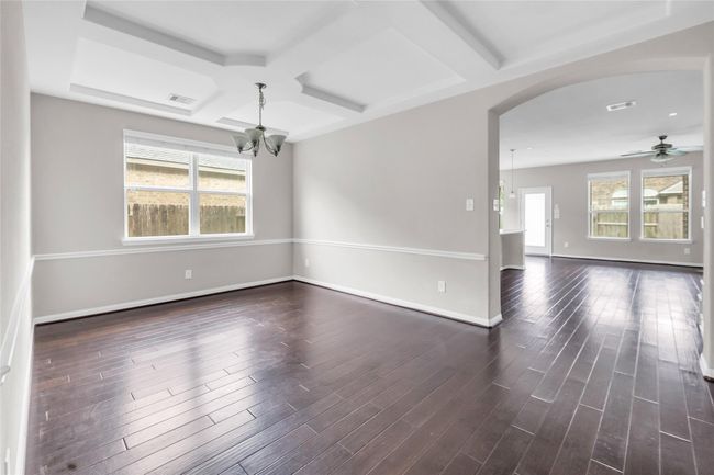 Beautiful Dining room. | Image 15