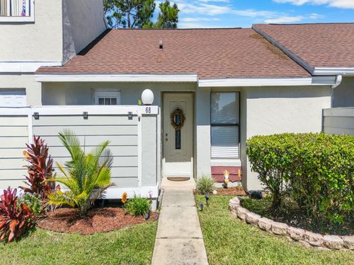 68 Pine Island Cir, Kissimmee, FL, 34743-8166 | Card Image