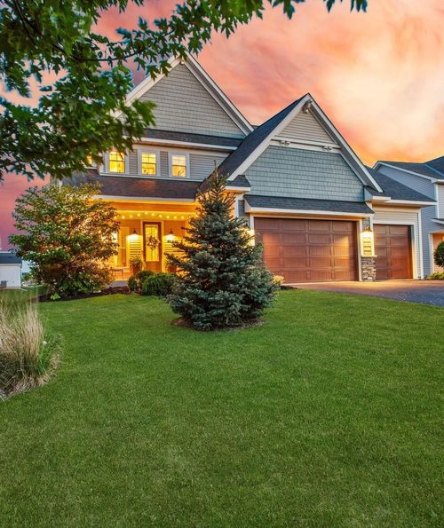 11779 32nd St N, Lake Elmo, MN, 55042-2223 | Card Image