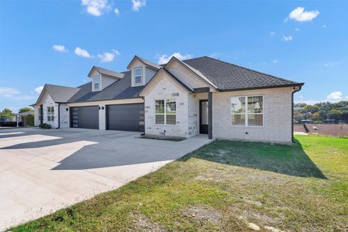 5126 Country Club Dr, Granbury, TX, 76049-7201 | Card Image