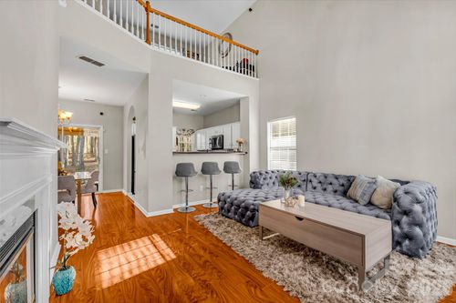 8622 Woodhill Manor Ct, Charlotte, NC, 28215-8316 | Card Image