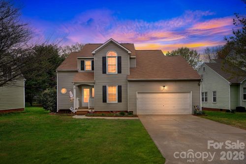 9510 Saddle Run Trl, Charlotte, NC, 28269-0383 | Card Image