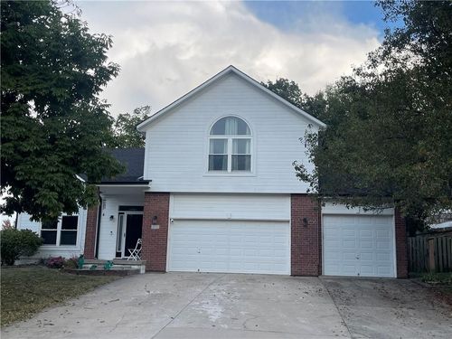 503 Oak Wood Ct, Grain Valley, MO, 64029-8502 | Card Image