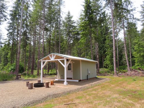1515 Kirkpatrick Rd, Hoquiam, WA, 98550-9558 | Card Image