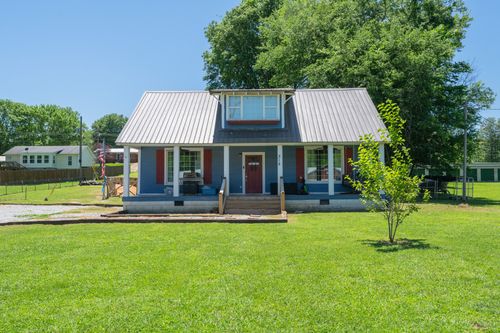 318 Church St, Clifton, TN, 38425-5436 | Card Image