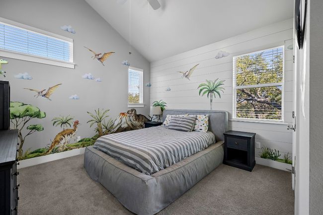 Upstairs bedroom 2 | Image 20