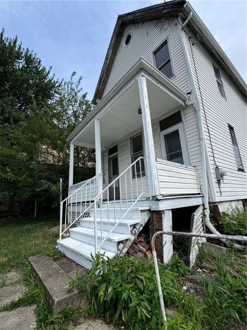441 5th St, Donora, PA, 15033-1843 | Card Image