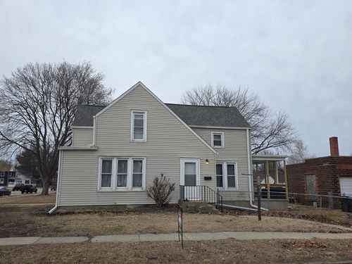 802 E 5th St, Sterling, IL, 61081-3821 | Card Image
