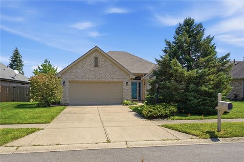 9569 Country Path Trl, Miamisburg, OH, 45342-7432 | Card Image