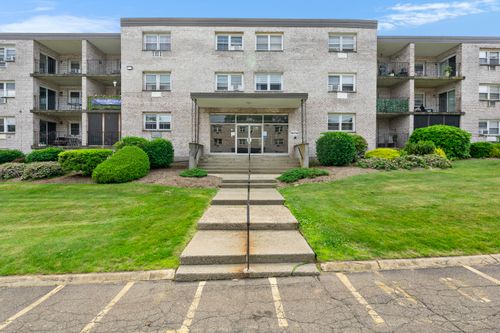 apt-201-308 Meadowside Rd, Milford, CT, 06460-4378 | Card Image