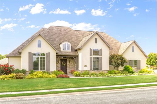 500 Oakleaf Trl, Centerton, AR, 72719-5008 | Card Image