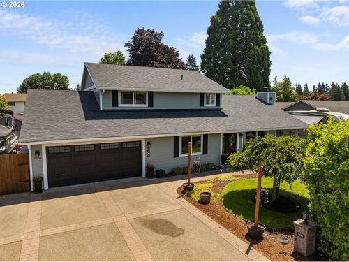 960 N Aspen, Canby, OR, 97013 | Card Image