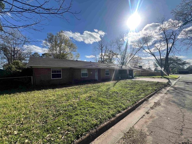 117 Nuss Dr, House other with 3 bedrooms, 2 bathrooms and null parking in Mineola TX | Image 4