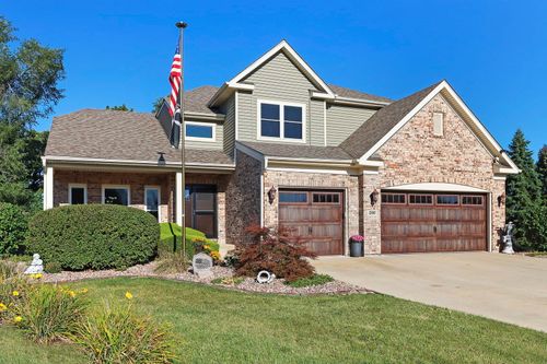 500 Ridgewood Dr, Antioch, IL, 60002-3131 | Card Image