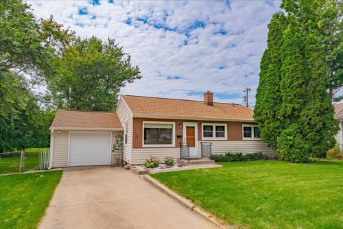 2018 Helene Pkwy, Madison, WI, 53711-4823 | Card Image