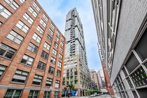 426-30 Nelson St, Toronto, ON, M5V0H5 | Card Image