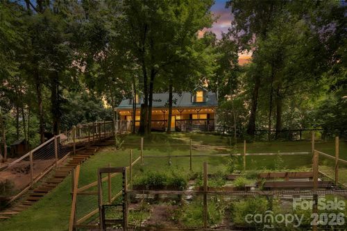 46 Michelle Ln, Leicester, NC, 28748-6618 | Card Image