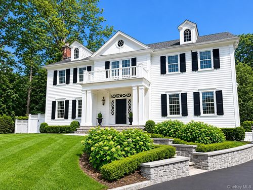 55 Plymouth Rd, Manhasset, NY, 11030-1551 | Card Image