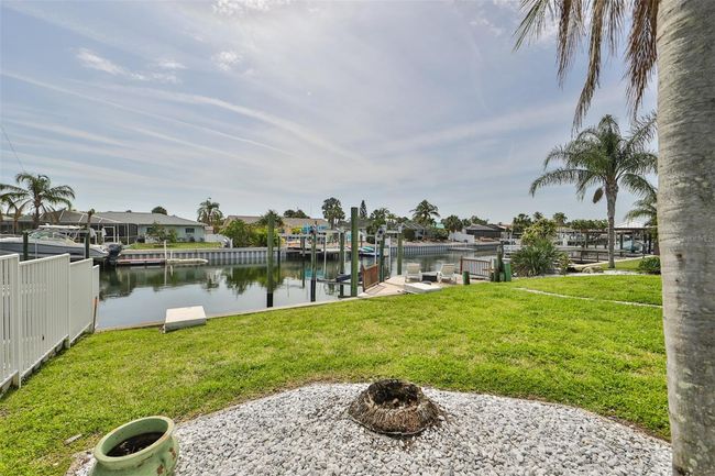 6337 Cocoa Ln, House other with 4 bedrooms, 2 bathrooms and null parking in APOLLO BEACH FL | Image 35
