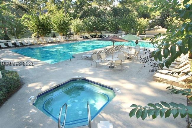 APT-17L - 45 Folly Field Rd, Condo with 2 bedrooms, 2 bathrooms and null parking in Hilton Head Island SC | Image 5