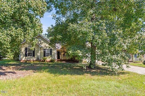 108 Dolores Ct, Raeford, NC, 28376-5812 | Card Image