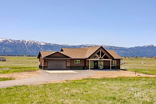 55 Chisum Dr, Donnelly, ID, 83615-7745 | Card Image