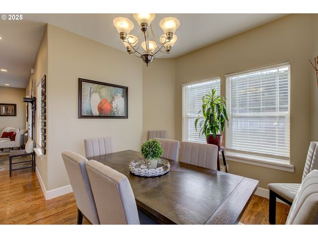 459 Oak Valley Loop, House other with 4 bedrooms, 4 bathrooms and 3 parking in Winchester OR | Image 8