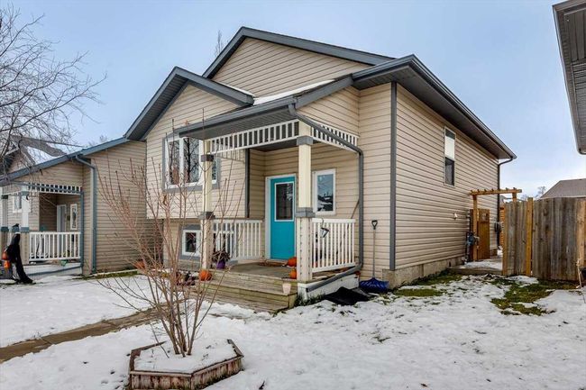 45 Wildrose Dr, House detached with 4 bedrooms, 2 bathrooms and 4 parking in Sylvan Lake AB | Image 1