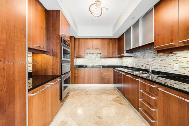 APT-1202 - 3101 S Ocean Dr, Condo with 3 bedrooms, 3 bathrooms and null parking in Hollywood FL | Image 11