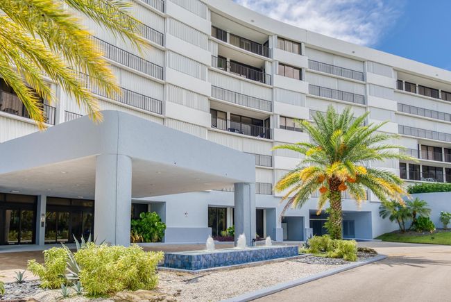 APT-523 - 1300 S Highway A1a, Condo with 2 bedrooms, 2 bathrooms and null parking in Jupiter FL | Image 25