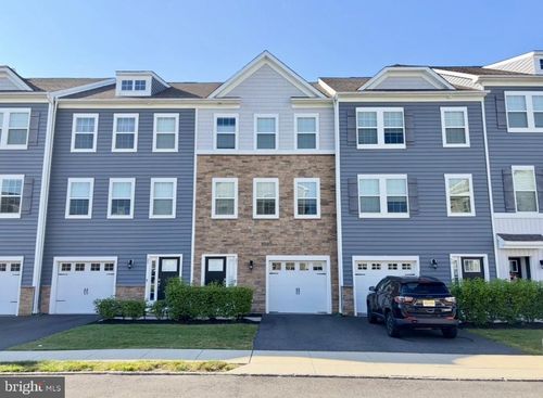 21 Turin Way, MOUNT LAUREL, NJ, 08054-9680 | Card Image