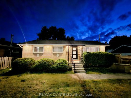 620 Sidney St, Belleville, ON, K8P4A6 | Card Image