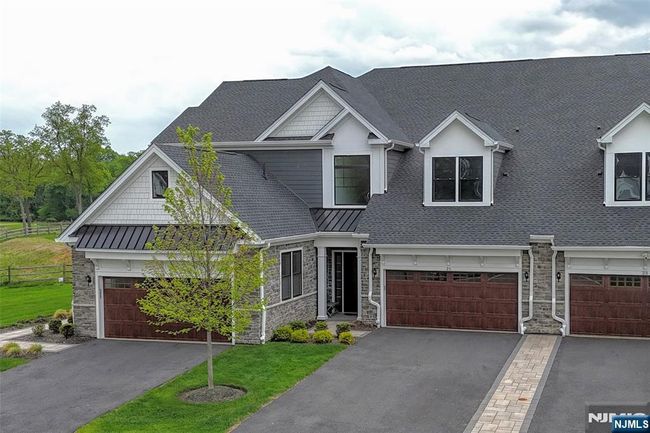21 Castle Stuart Ct, Condo with 3 bedrooms, 3 bathrooms and null parking in River Vale NJ | Image 34