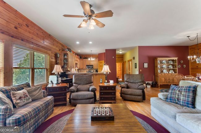 729 Huckleberry Way, House other with 5 bedrooms, 6 bathrooms and null parking in Jasper GA | Image 13