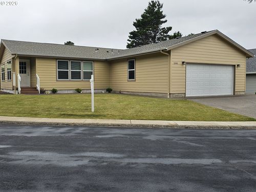 1095 Sw Sailfish Loop, Waldport, OR, 97394-7931 | Card Image