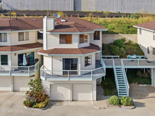 989 Inspiration Way, Ventura, CA, 93001 | Card Image