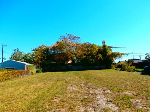 185 Smith St, Buffalo, NY, 14210-2120 | Card Image