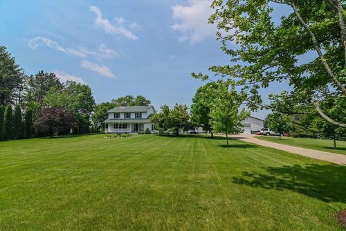 99 N Union Rd, Brooklyn, WI, 53521-9407 | Card Image