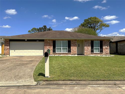 17119 Barcelona Dr, Friendswood, TX, 77546-4164 | Card Image