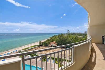 912 - 3180 S Ocean Dr, Condo with 2 bedrooms, 2 bathrooms and null parking in Hallandale Beach FL | Image 1