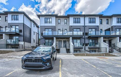 b11-410 Northfield Dr W, Waterloo, ON, N2L0A6 | Card Image