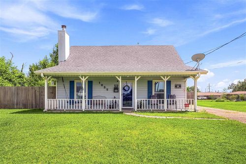 1035 Shady Ln, Westlake, LA, 70669-3809 | Card Image