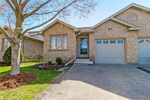 15-19 Hanlon Pl, Paris, ON, N3L4E7 | Card Image