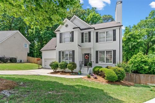 6000 Hampton Bluff Way, Roswell, GA, 30075-6745 | Card Image