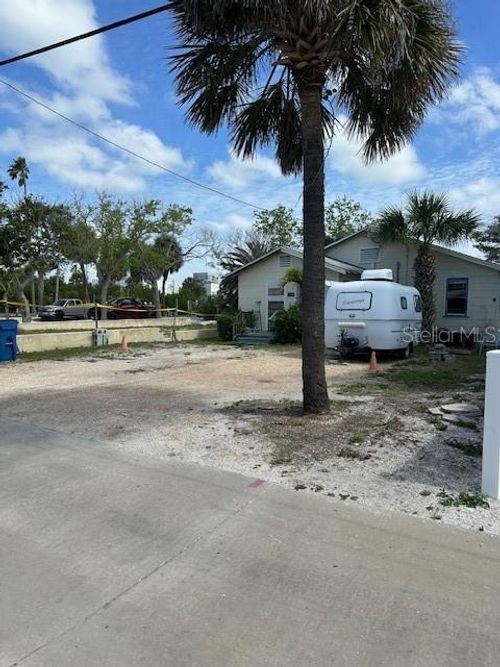 12620 Lagoon Ln, TREASURE ISLAND, FL, 33706-5030 | Card Image