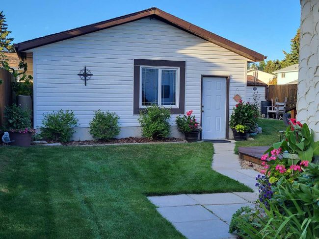6136 Horn Street, Home with 4 bedrooms, 2 bathrooms and 2 parking in Red Deer AB | Image 41