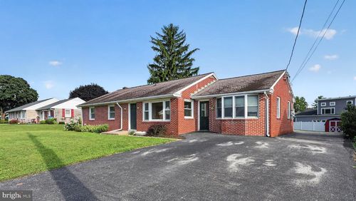 3619 Rose Ave, GORDONVILLE, PA, 17529-9689 | Card Image
