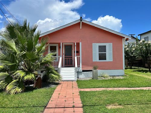 2216 Grover Ave, Galveston, TX, 77551-1429 | Card Image